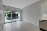 114 10838 WHALLEY BOULEVARD - thumbnail 3