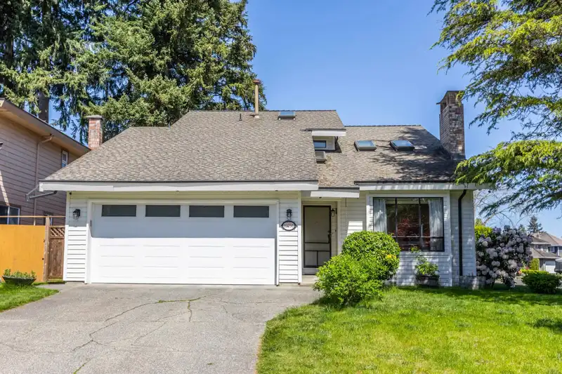 10758 FRASERGLEN DRIVE - photo 1 of 40