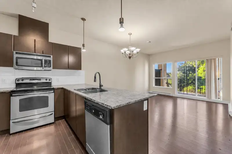 409 9655 KING GEORGE BOULEVARD - photo 2 of 25