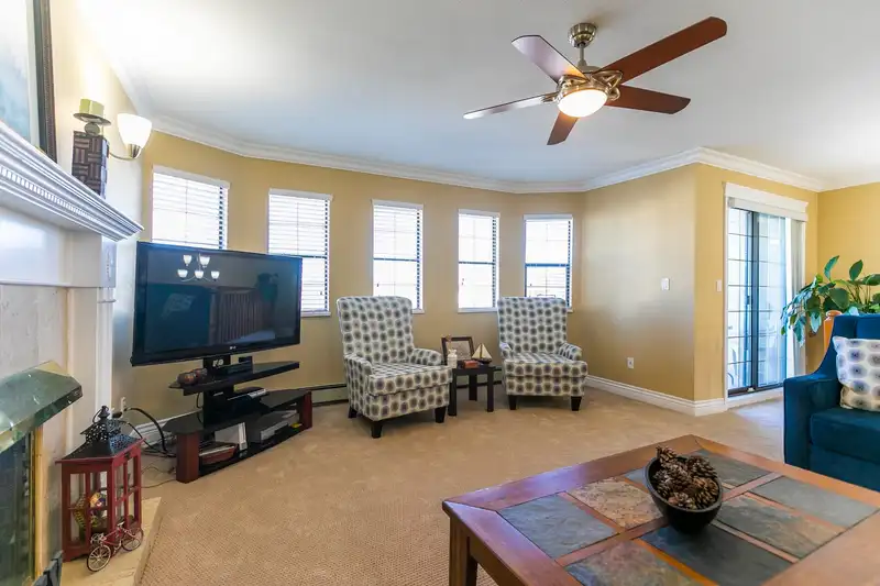 12353 81A AVENUE - photo 3 of 31