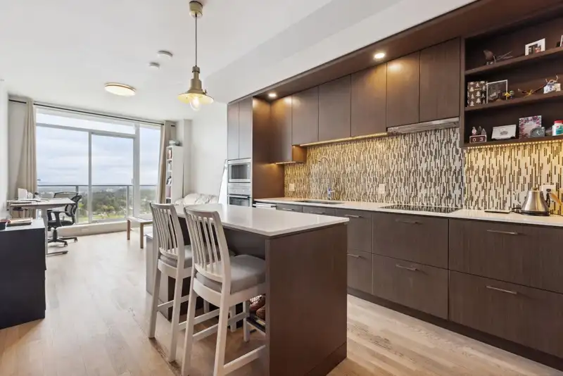 4402 13495 CENTRAL AVENUE - photo 2 of 37