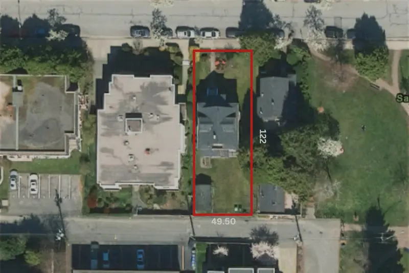 654 E 7TH AVENUE - photo 1 of 1