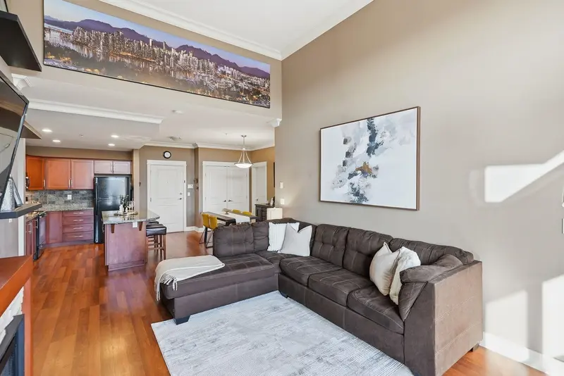 421 5430 201 STREET - photo 4 of 25