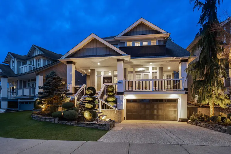 7775 170 STREET - photo 2 of 25