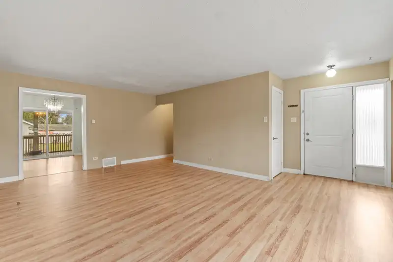 14285 KINDERSLEY DRIVE - photo 4 of 22