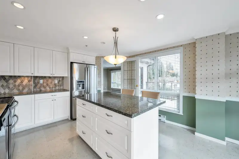 404 9978 148 STREET - photo 4 of 36