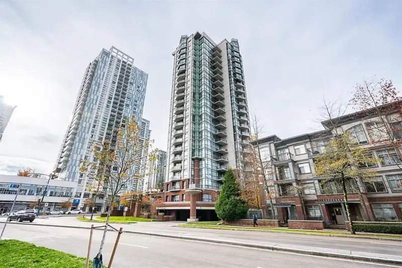 1109 13399 104 AVENUE - photo 3 of 23