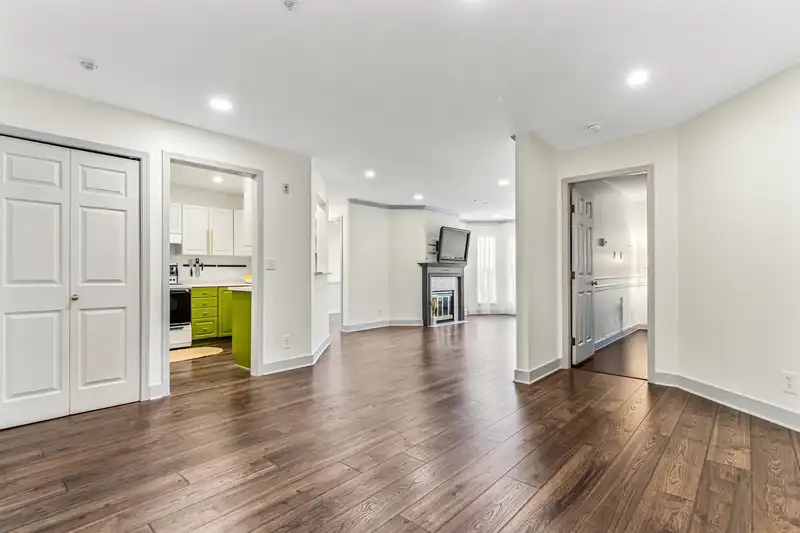 120 7171 121 STREET - photo 2 of 29