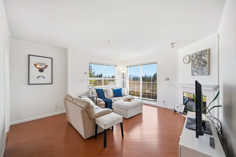 407 15268 105 AVENUE - photo 3 of 23