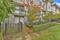 106 9989 E BARNSTON DRIVE - thumbnail 3