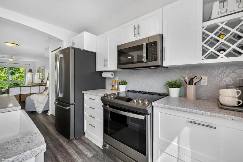 145 6671 121 STREET - photo 1 of 31
