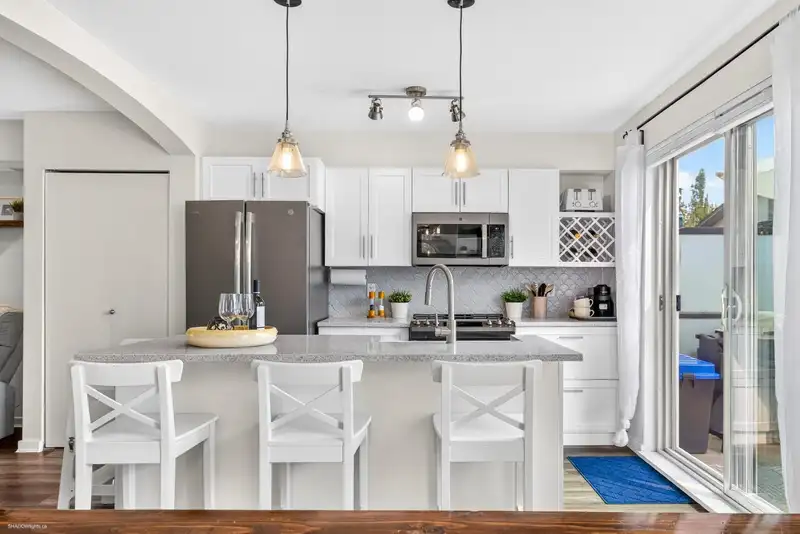 145 6671 121 STREET - photo 3 of 31