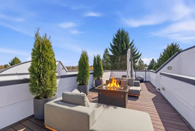 9 2880 W 4TH AVENUE - photo 1 of 25