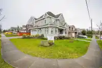 7811 148 STREET - thumbnail 1