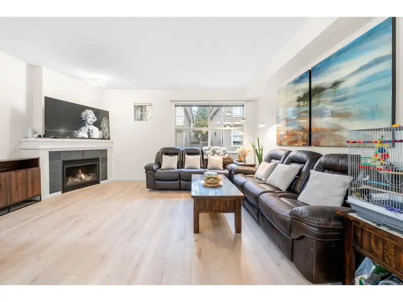 95 15152 62A AVENUE - photo 2 of 37