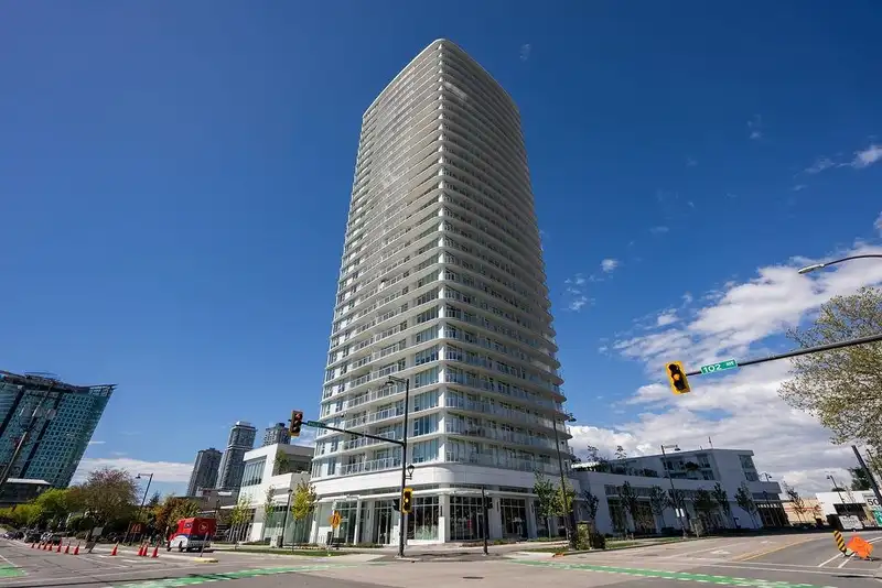 1409 13685 102 AVENUE - photo 1 of 40