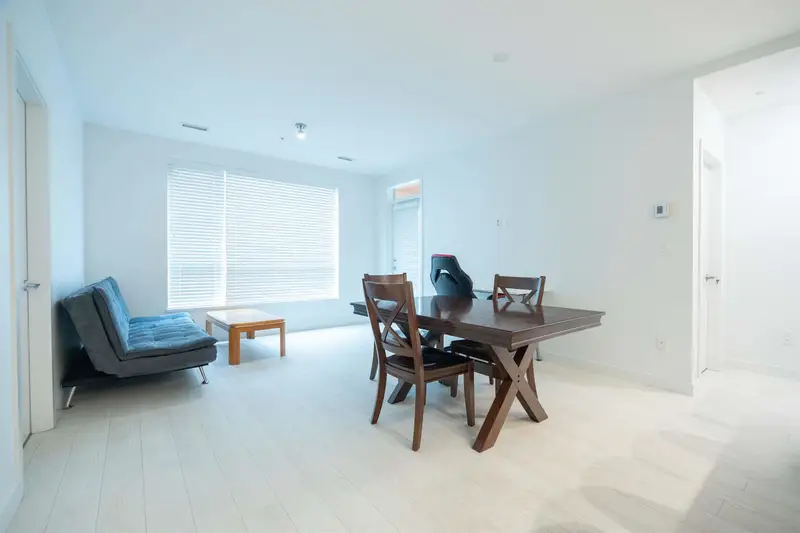 303 3581 ROSS DRIVE - photo 4 of 12