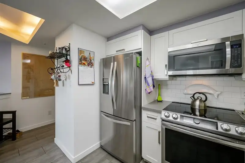1503 13353 108 AVENUE - photo 4 of 40