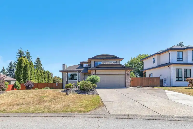 7588 150A STREET - photo 3 of 40