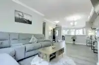21 19560 68 AVENUE - thumbnail 4