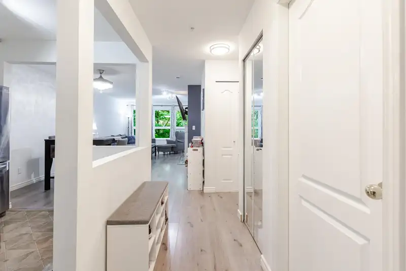 202 9688 148 STREET - photo 3 of 25