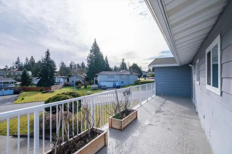 11235 PARK PLACE - photo 4 of 29