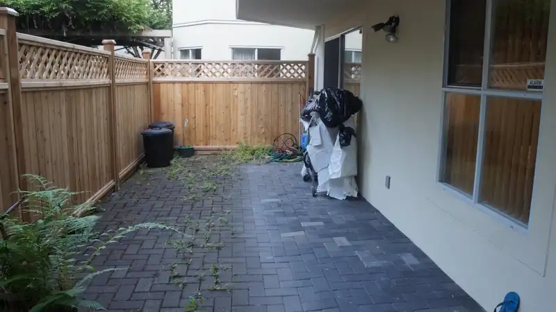 112 12633 72 AVENUE - photo 3 of 13