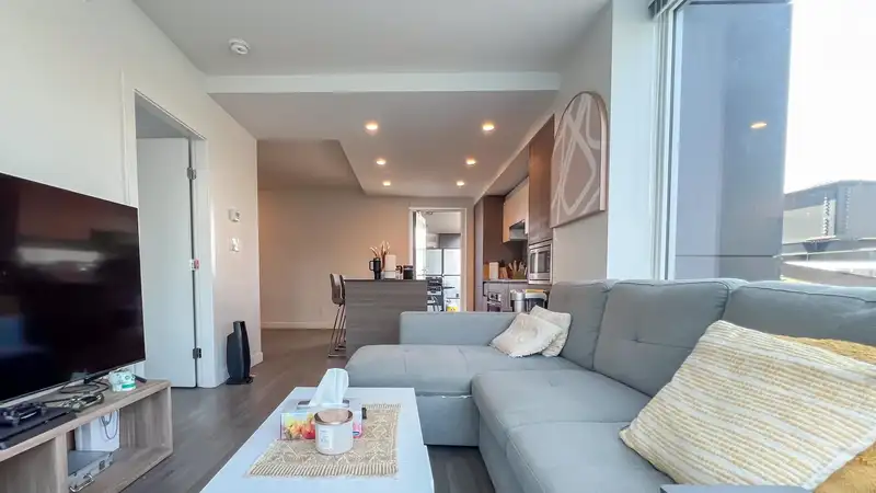 304 13655 FRASER HIGHWAY - photo 2 of 21