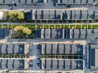35 8168 136A STREET - thumbnail 1