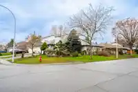 6167 189 STREET - thumbnail 3