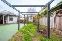 6167 189 STREET - thumbnail 32
