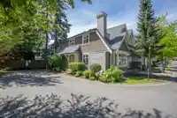 43 15968 82 AVENUE - thumbnail 4