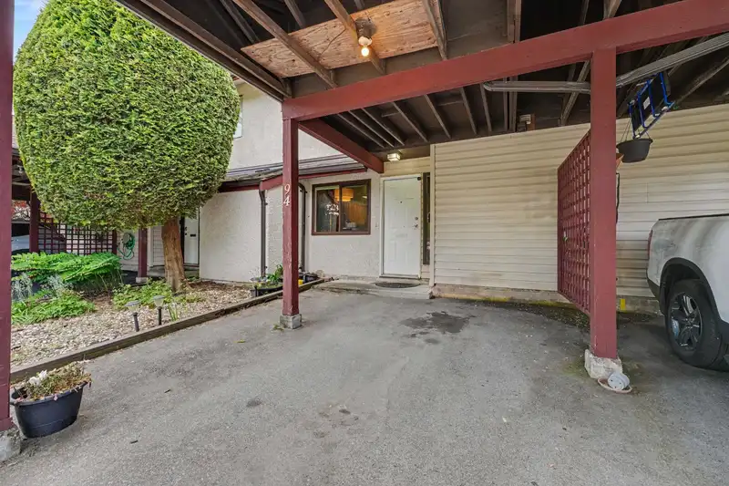 94 13880 74 AVENUE - photo 4 of 30