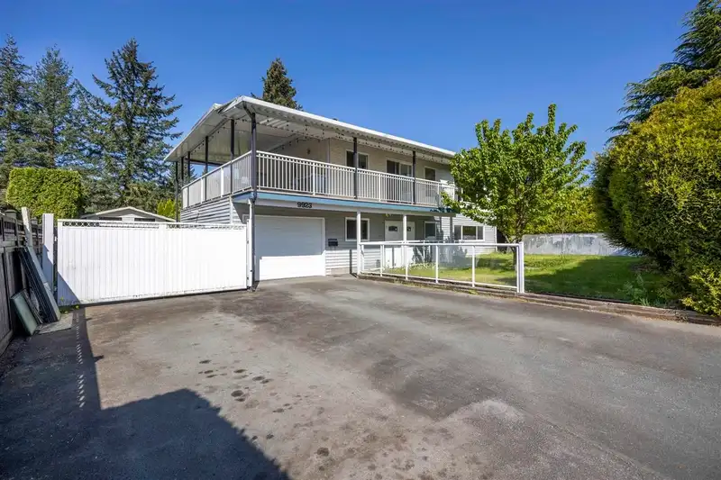 9923 SEMIAHMOO ROAD - photo 1 of 37