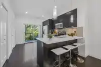 64 5888 144 STREET - thumbnail 9