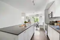 24 18681 68 AVENUE - thumbnail 7