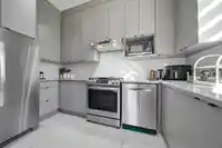 14718 90A AVENUE - thumbnail 6