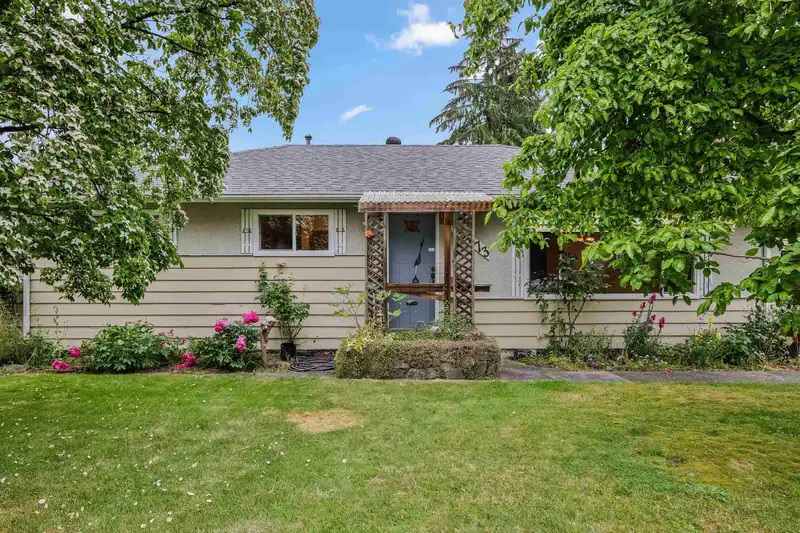 15173 CANARY DRIVE - photo 2 of 25