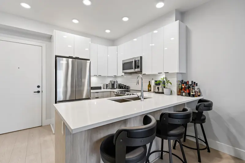 314 20360 LOGAN AVENUE - photo 4 of 25