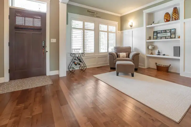 7125 177A STREET - photo 3 of 34