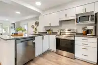 36 8775 161 STREET - thumbnail 2