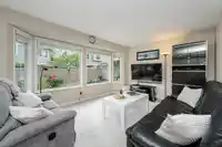 4 9727 152B STREET - thumbnail 12