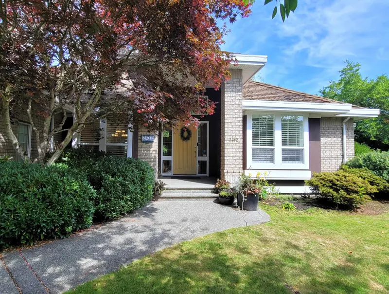 3412 CANTERBURY DRIVE - photo 1 of 25