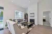 7 7979 152 STREET - thumbnail 3