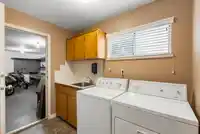8129 154B STREET - thumbnail 28