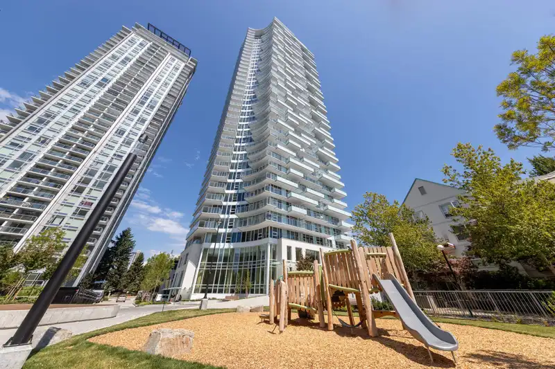 2402 13768 100 AVENUE - photo 1 of 1
