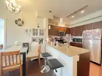 307 13468 KING GEORGE BOULEVARD - thumbnail 3