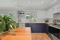 5846 179A STREET - thumbnail 11