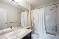 311 13468 KING GEORGE BOULEVARD - thumbnail 21