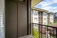 311 13468 KING GEORGE BOULEVARD - thumbnail 27